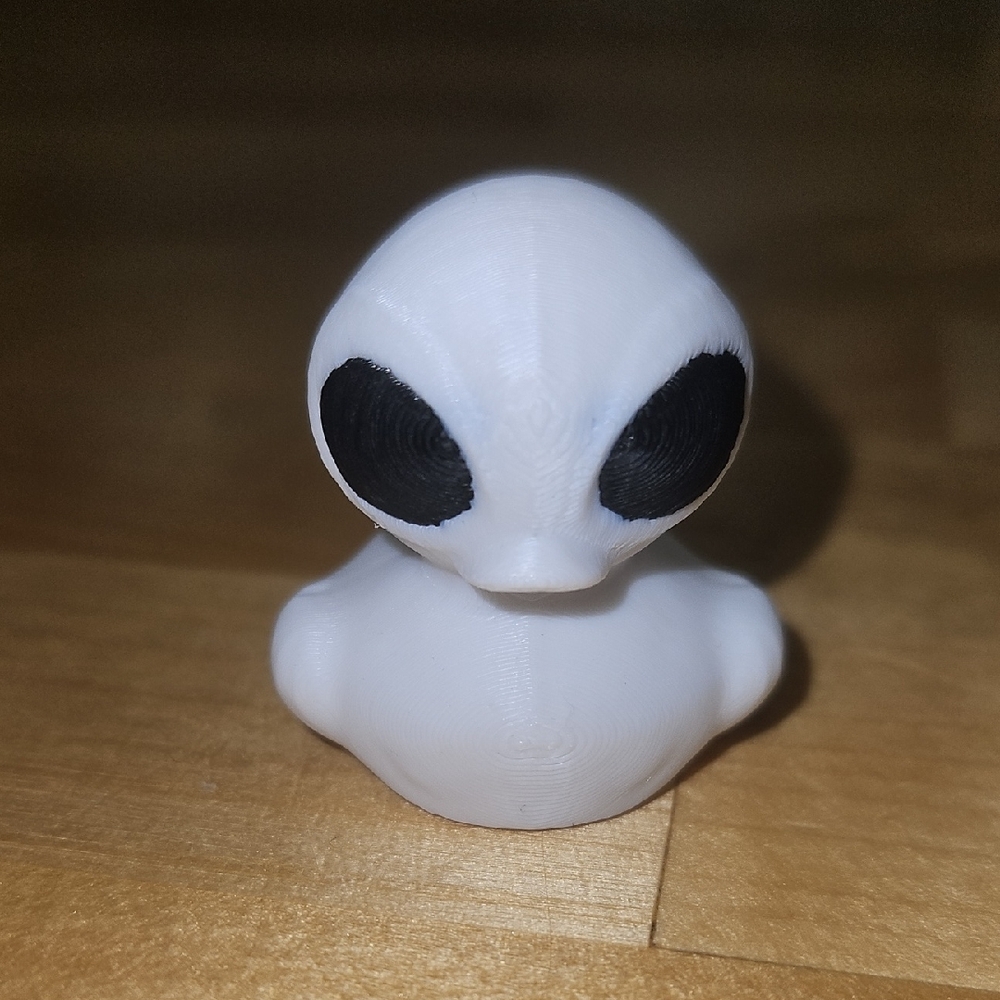 3D Printed White Alien Duck Figurine Nwot - Picture 1 of 5